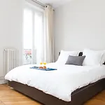 Bnbnook - Chic 2Br Apartment In Vibrant Le Marais