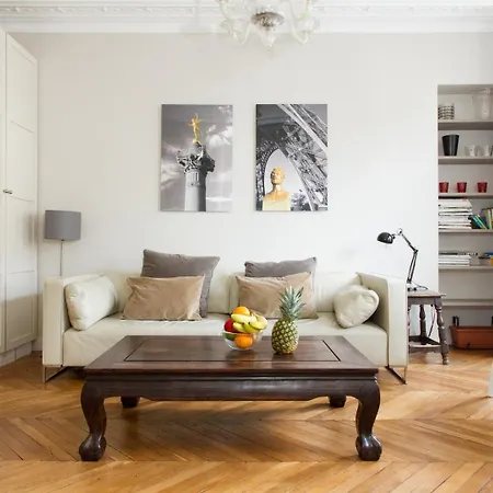 Bnbnook - Chic 2br In Vibrant Le Marais Apartment